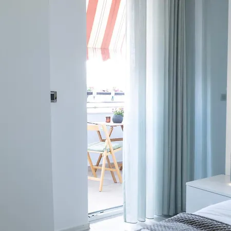 Elrea Living 2 1br With Dajti & Skyline View Tiran