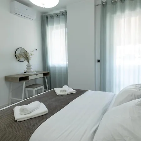 Elrea Living 2 1br With Dajti & Skyline View *