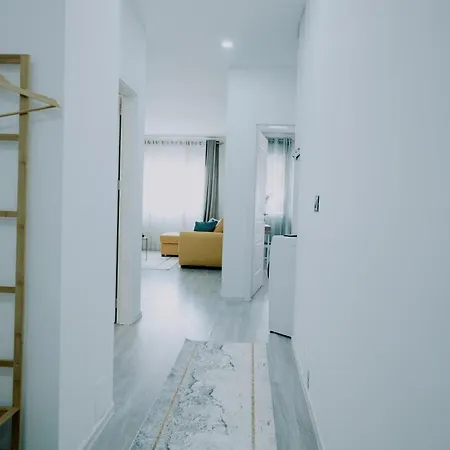 Elrea Living 2 1br With Dajti & Skyline View Apartmán Tirana