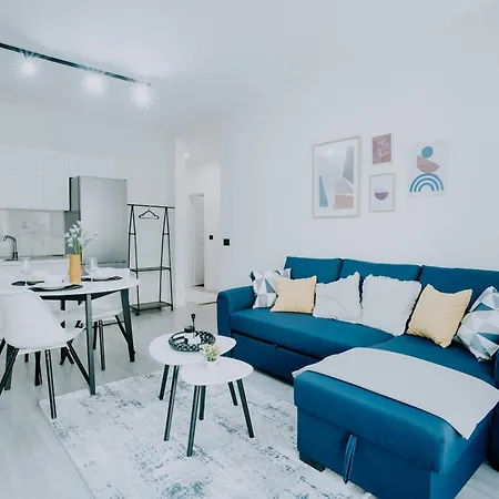 Elrea Living 2 1br With Dajti & Skyline View Daire *