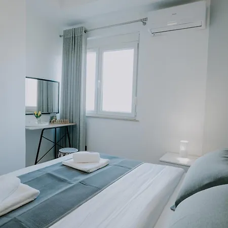 Elrea Living 2 1br With Dajti & Skyline View * Tiran
