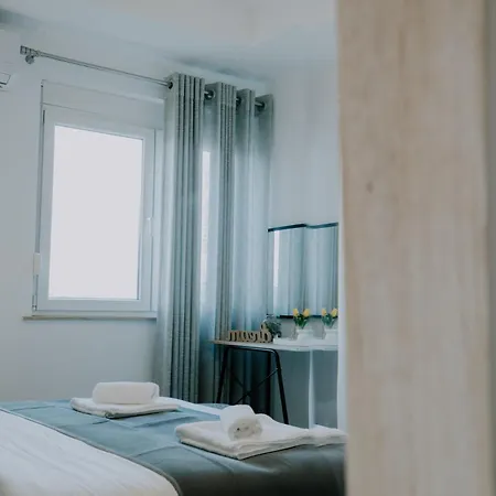 Apartmán Elrea Living 2 1br With Dajti & Skyline View